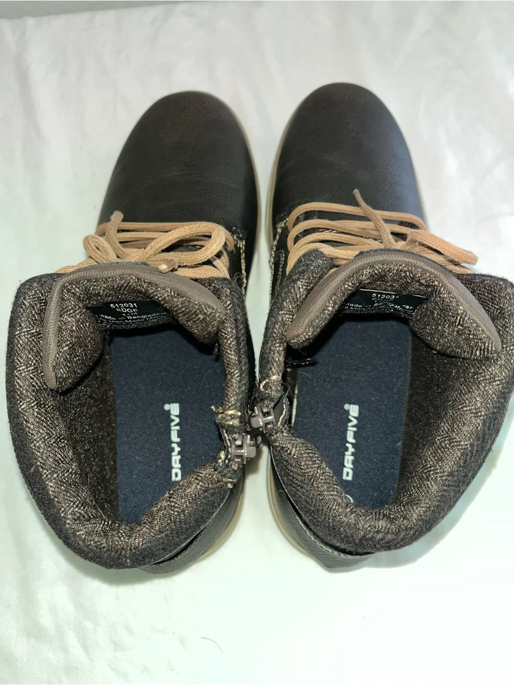 Dayfive men's boots size 11